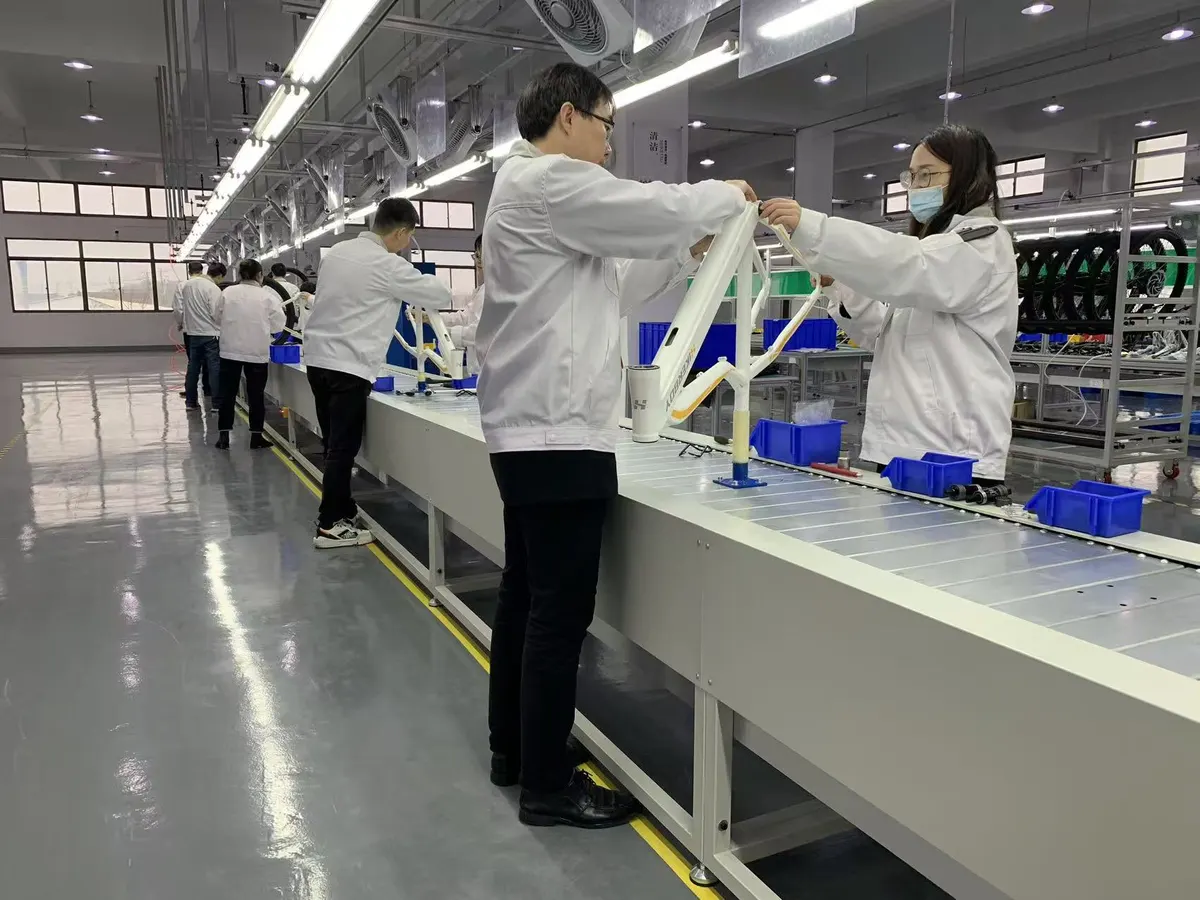 Frames being fitted on the conveyor line